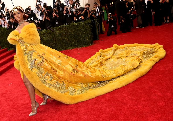 Đỉnh cao nghệ thuật khoe bụng bầu tại Met Gala 2025- Ảnh 15.