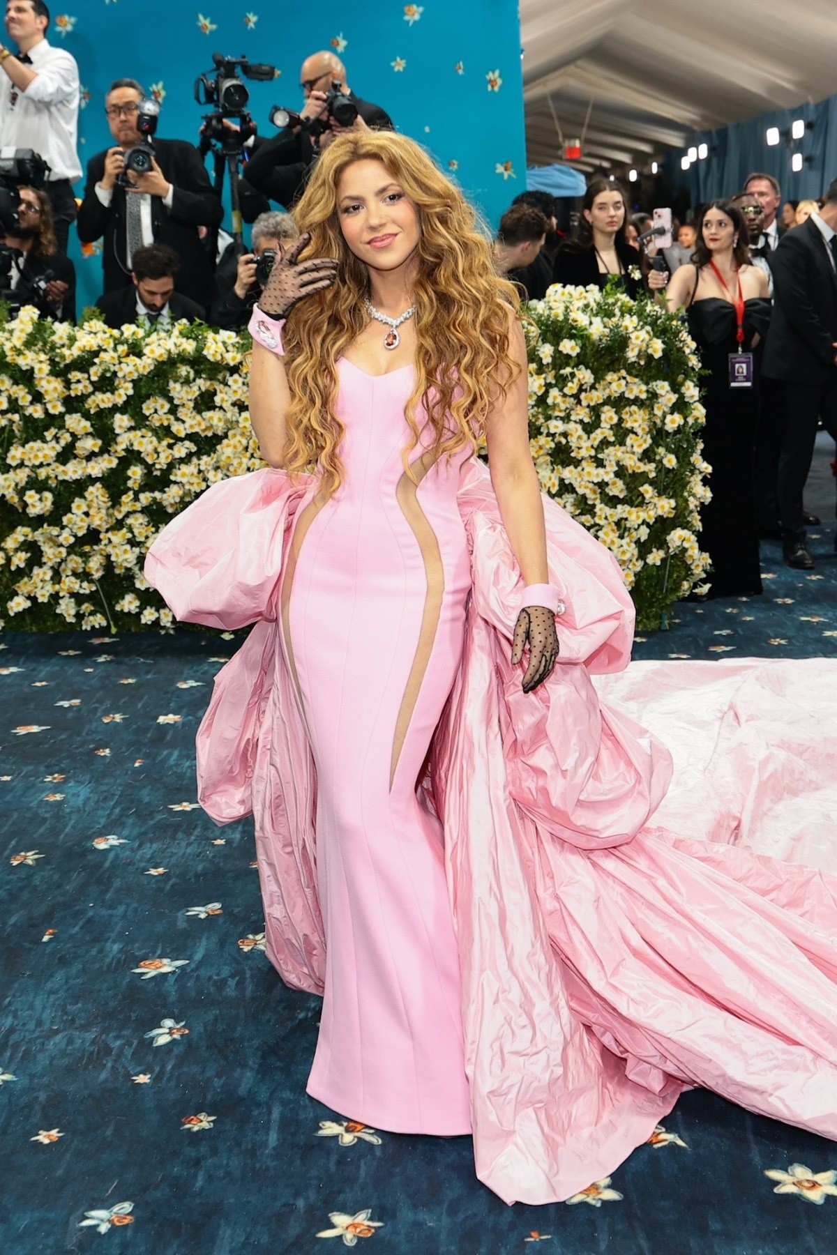 Lisa (BLACKPINK) vào danh sách mặc xấu nhất Met Gala 2025- Ảnh 6.