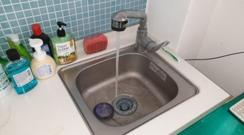 Rửa bát kiểu này thì xin lỗi, coi chừng vi khuẩn "cắm rễ" cả đời trong bếp nhà bạn!- Ảnh 4.