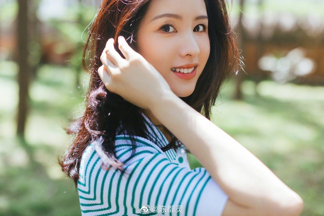Uất ức thay cho 