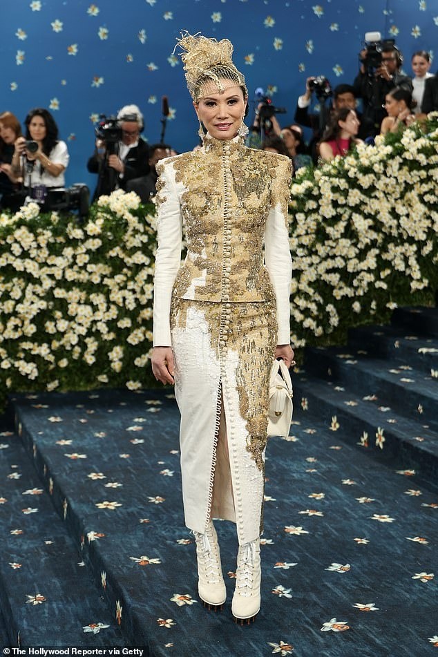Lisa (BLACKPINK) vào danh sách mặc xấu nhất Met Gala 2025- Ảnh 11.