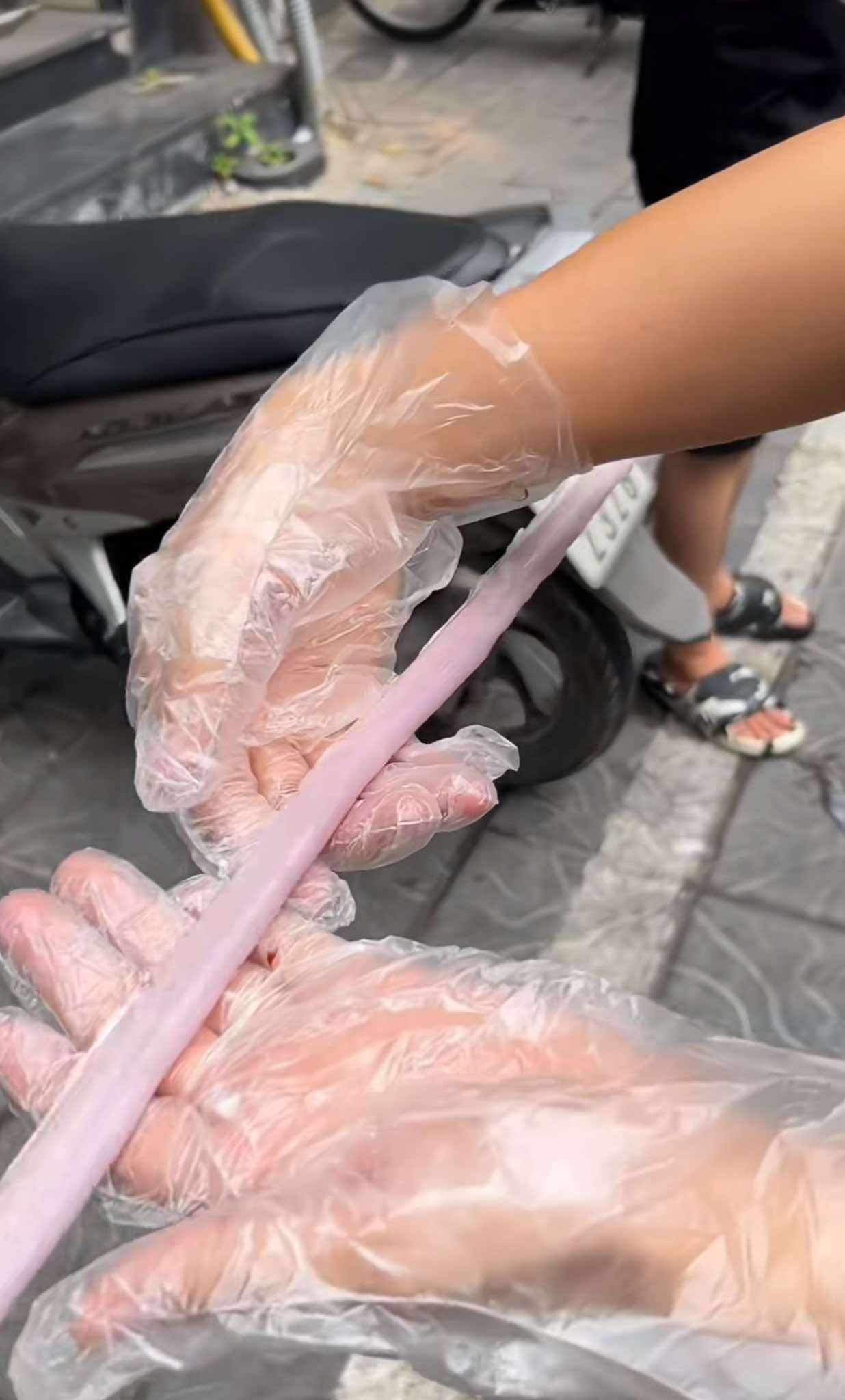 Thế Lòng Se Điếu - người khoe cỗ lòng se điếu dài tới 40m nổi lên giữa tranh cãi, là ai?- Ảnh 4.