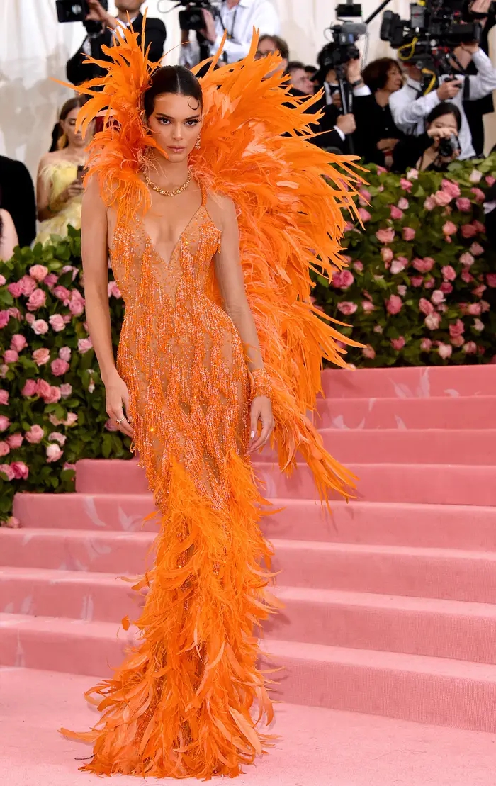Có một Kendall Jenner dịu dàng tới mức chìm nghỉm tại Met Gala 2025- Ảnh 9.