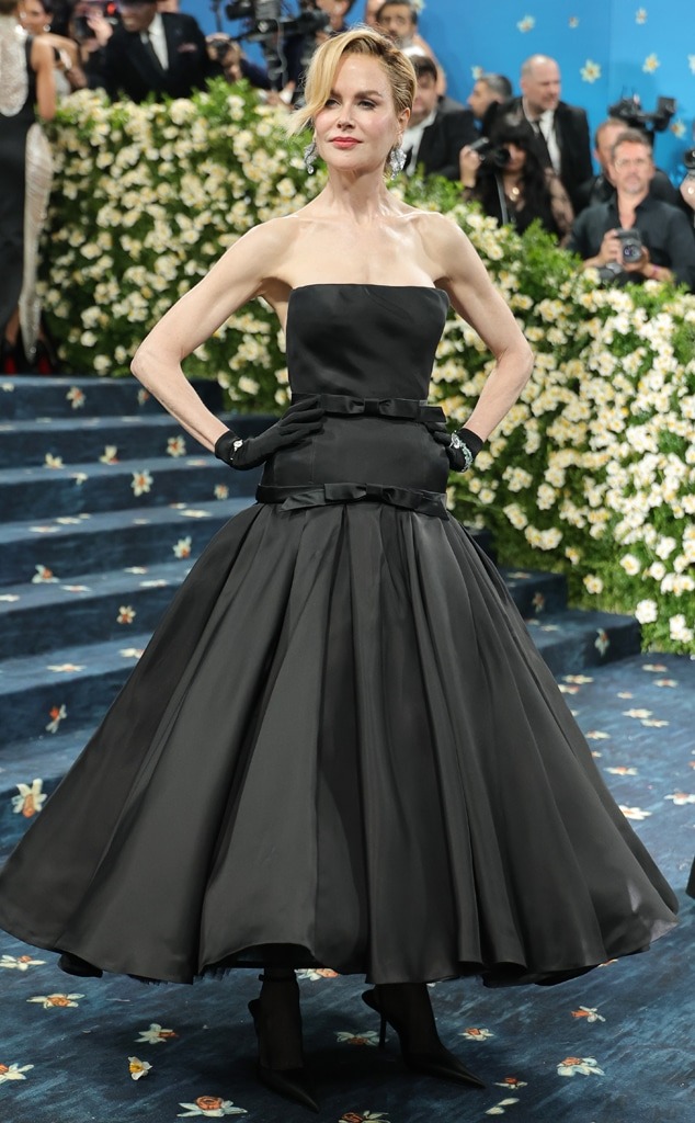 2 “ma cà rồng” trẻ đẹp khó tin khiến cả thế giới chấn động tại Met Gala 2025!- Ảnh 3.