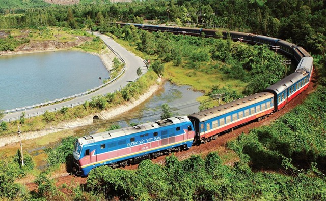 Chuyến tàu đi hơn 100km, giá vé dự kiến chưa đến 500.000đ: Được nhận xét "Sang như máy bay thương gia"- Ảnh 1.