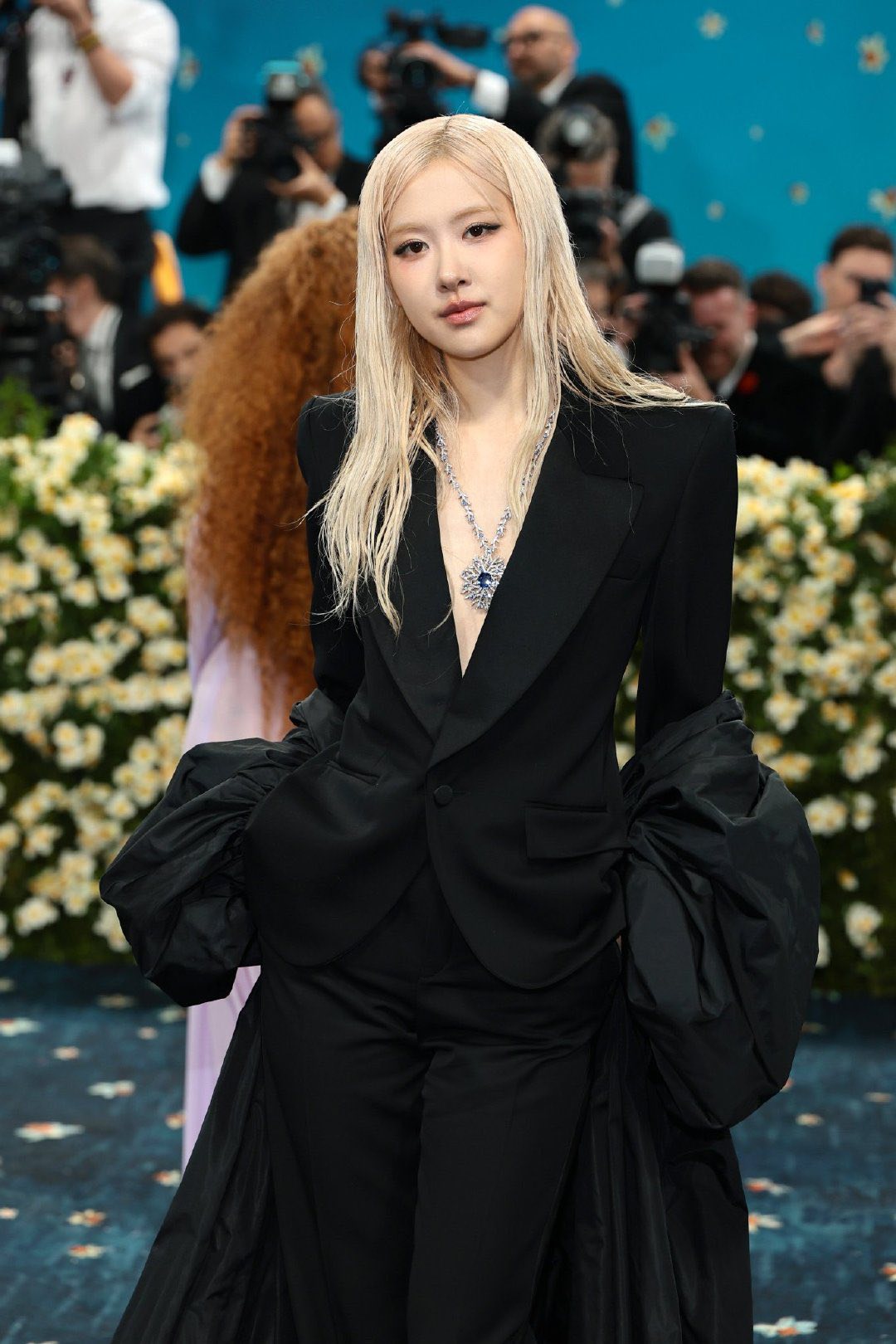 Bài đăng của Rosé (BLACKPINK) trước thềm Met Gala thành 