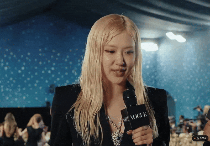 Biến căng: Rosé vạ miệng tại Met Gala, khiến fan Jisoo bất mãn, ầm ĩ đòi công bằng!- Ảnh 2. Biến căng: Rosé vạ miệng tại Met Gala, khiến fan Jisoo bất mãn, ầm ĩ đòi công bằng!- Ảnh 2.