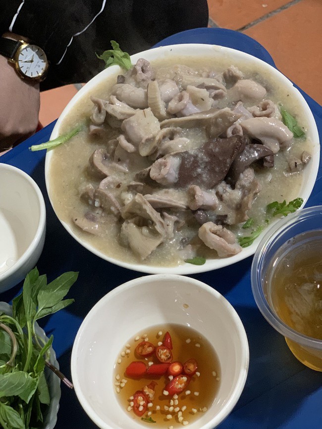 Không bán lòng se điếu nhưng loạt quán lòng này ở Hà Nội vẫn được thực khách săn lùng ráo riết- Ảnh 4.