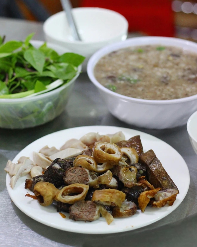 Không bán lòng se điếu nhưng loạt quán lòng này ở Hà Nội vẫn được thực khách săn lùng ráo riết- Ảnh 9.