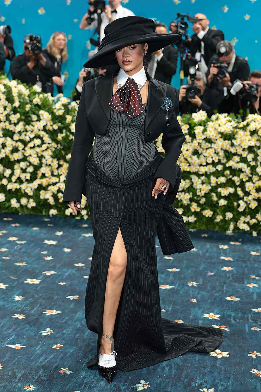 rihanna-met-gala205052025-41d8c10917c4425e9c7a08feb66c7db7-1746513325388668513325-1746517358988-1746517359153723930879.jpg
