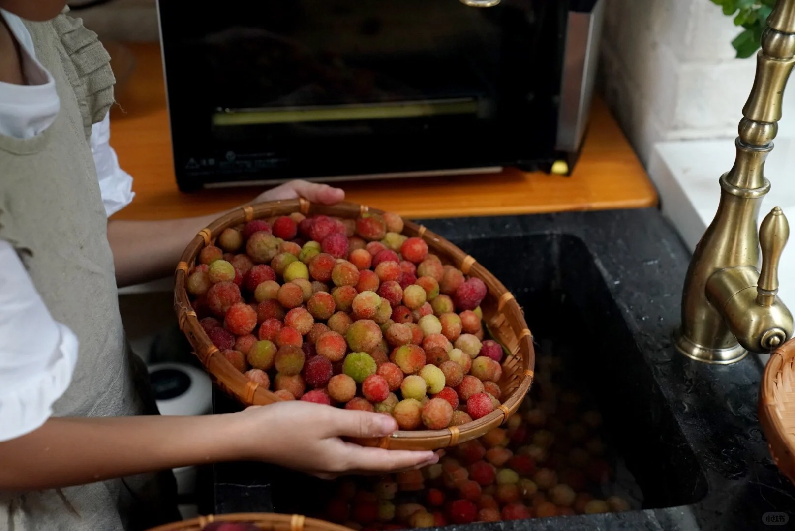 M&ugrave;a thanh mai ch&iacute;n rộ: Thứ quả chua ngọt đẹp như mơ, ăn ngon lại tốt cho sức khỏe- Ảnh 21.