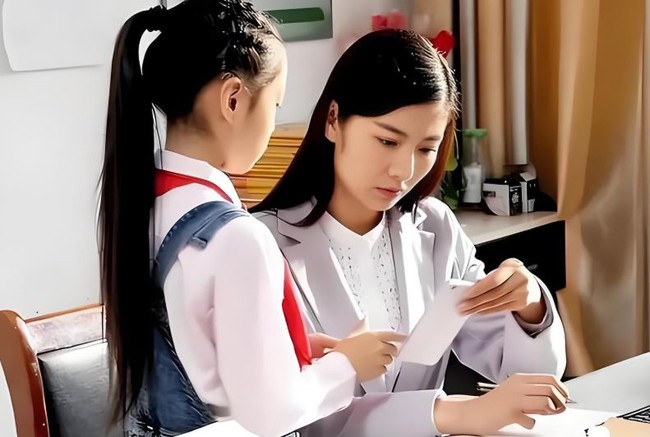 Trong mắt gi&aacute;o vi&ecirc;n, trẻ c&oacute; 3 điều n&agrave;y mới gọi l&agrave; th&ocirc;ng minh!- Ảnh 1.