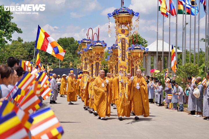 Sáng nay khai mạc đại lễ Vesak Liên hợp quốc 2025 tại TP.HCM- Ảnh 1.