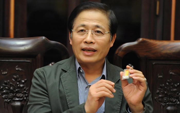 Người đàn ông đứng sau “đế chế vàng” lâu đời nhất Hà Nội đào tạo nhân viên chuẩn "con nhà lành", nêu rõ quan điểm “đàn ông thông minh không lấy phụ nữ thành đạt”- Ảnh 2. Người đàn ông đứng sau “đế chế vàng” lâu đời nhất Hà Nội đào tạo nhân viên chuẩn "con nhà lành", nêu rõ quan điểm “đàn ông thông minh không lấy phụ nữ thành đạt”- Ảnh 2.