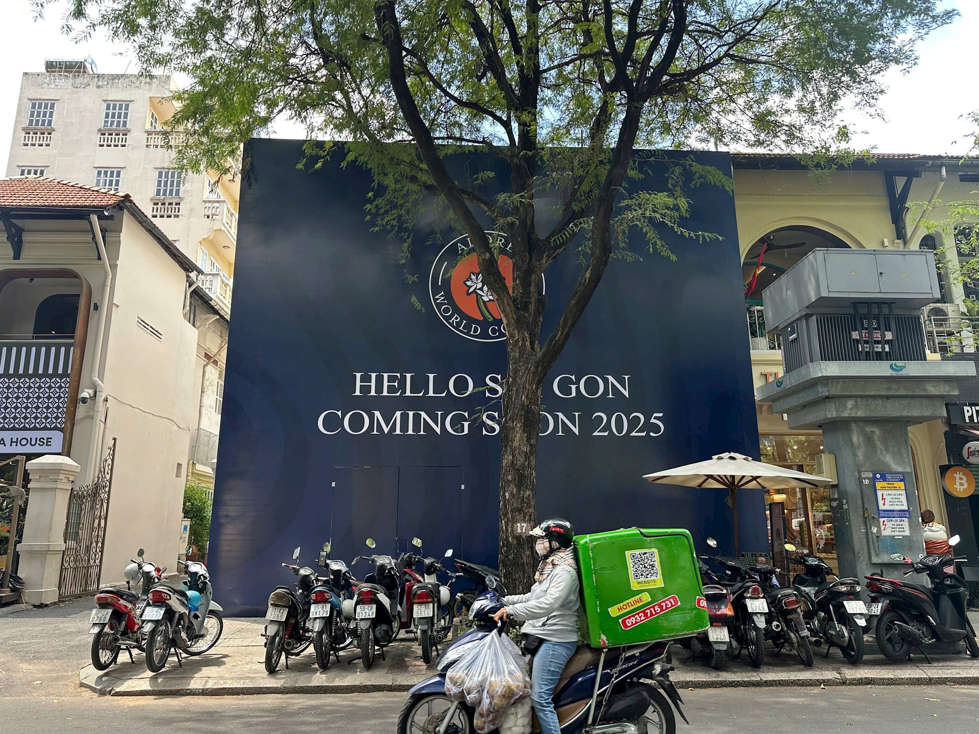 Chủ nhà 'mất' 5,6 tỷ sau 8 tháng bỏ trống mặt bằng Starbucks Reserve Hàn Thuyên: Danh tính 'đại gia' cứu tinh mới lộ diện- Ảnh 3.
