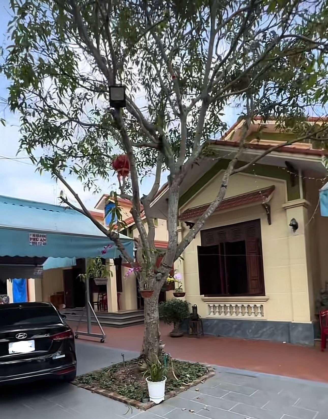 5 anh em chung sống hòa thuận trong 1 khu đất, xây 5 căn nhà giống hệt nhau ở Nam Định gây sốt MXH: Bí quyết nằm ở nhân vật đặc biệt này?- Ảnh 5.