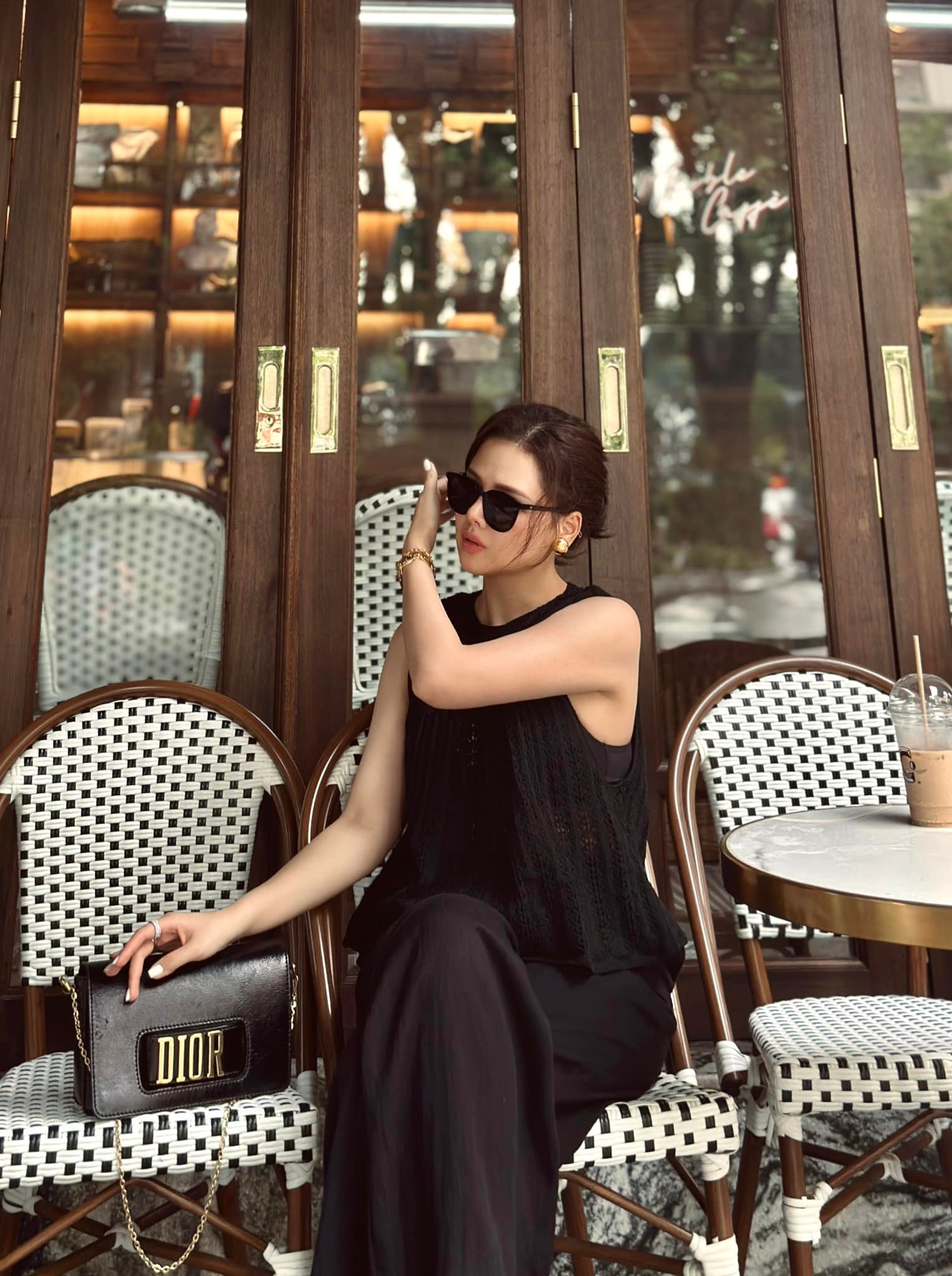 Chồng đại gia của sao nữ Vbiz: TGĐ tập đoàn nghìn tỷ, cưới 5 năm nhưng vẫn 