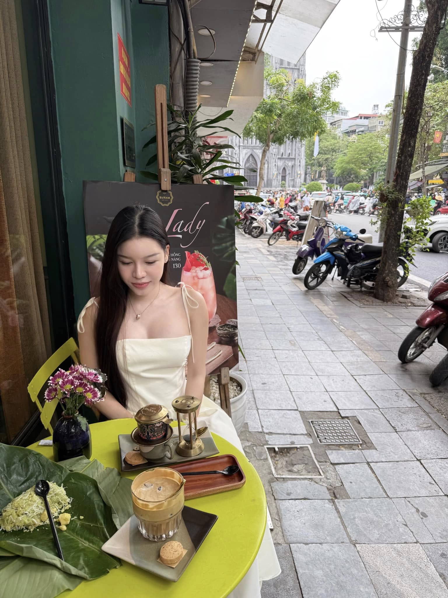 Yến Xuân dẫn đầu đường đua bikini mùa hè: Body nóng bỏng, không chút mỡ thừa dù 2 tháng trước còn bụng bầu vượt mặt- Ảnh 7. Yến Xuân dẫn đầu đường đua bikini mùa hè: Body nóng bỏng, không chút mỡ thừa dù 2 tháng trước còn bụng bầu vượt mặt- Ảnh 7.