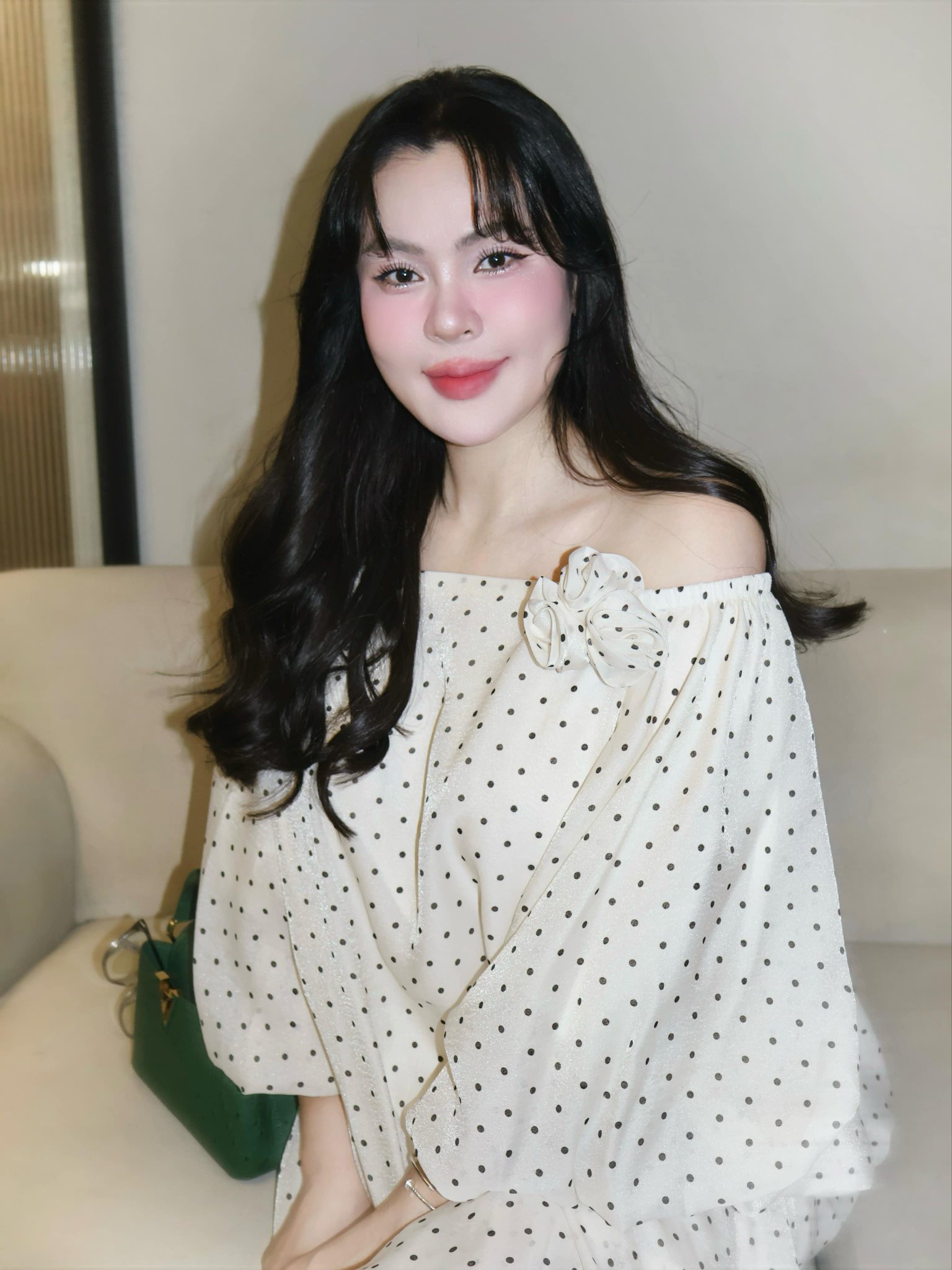 Hoa hậu Việt bị nghi ngờ mang thai giả- Ảnh 3. Hoa hậu Việt bị nghi ngờ mang thai giả- Ảnh 3.