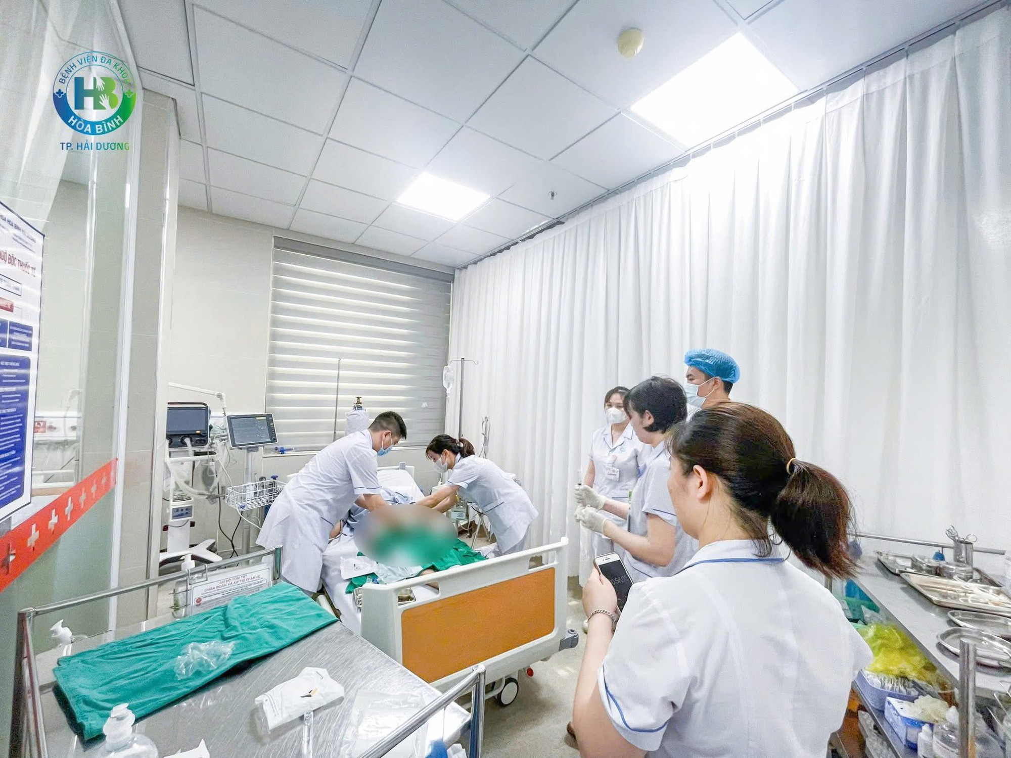 Bệnh viện cứu sống một trẻ em đuối nước được người qua đường đưa vào trong tình trạng nguy kịch- Ảnh 2. Bệnh viện cứu sống một trẻ em đuối nước được người qua đường đưa vào trong tình trạng nguy kịch- Ảnh 2.