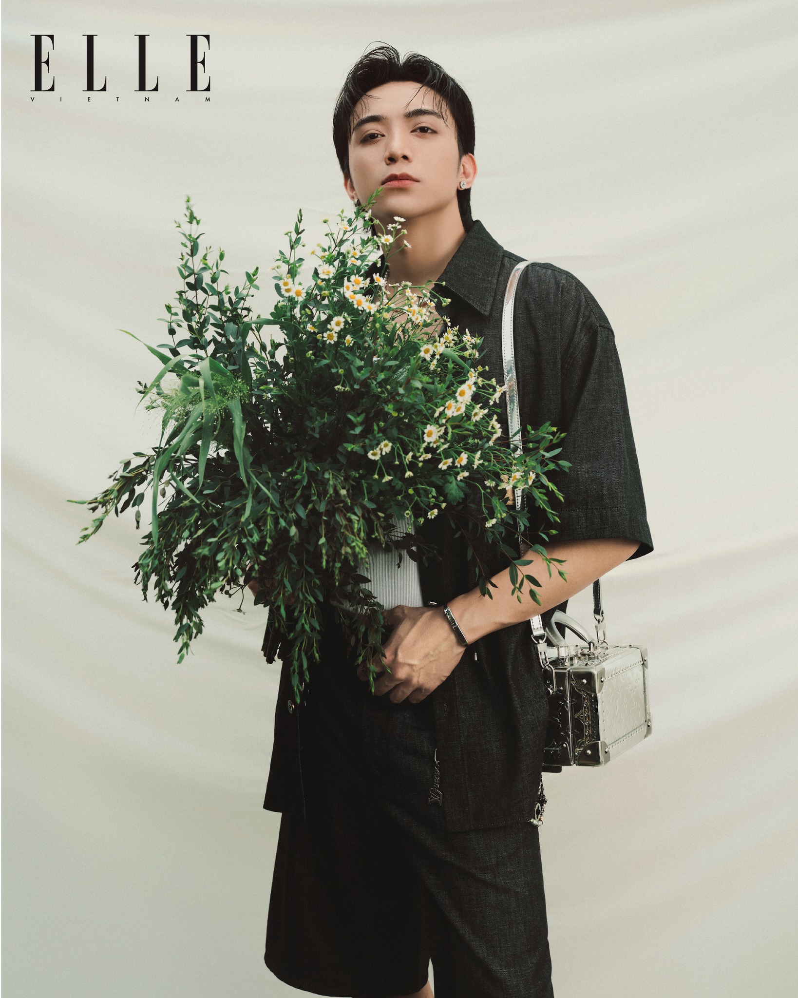 Fan Sơn Tùng M-TP và Soobin “khẩu chiến” căng đét vì chiếc túi LV 300 triệu đựng măng cụt- Ảnh 8.