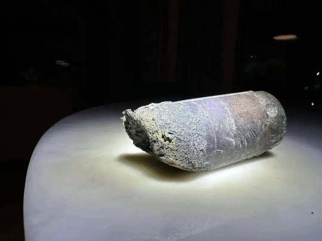 Một 'thiên thạch nhân tạo' chuẩn bị đâm xuống Trái Đất trong tháng 5 này!- Ảnh 4. Một 'thiên thạch nhân tạo' chuẩn bị đâm xuống Trái Đất trong tháng 5 này!- Ảnh 4.