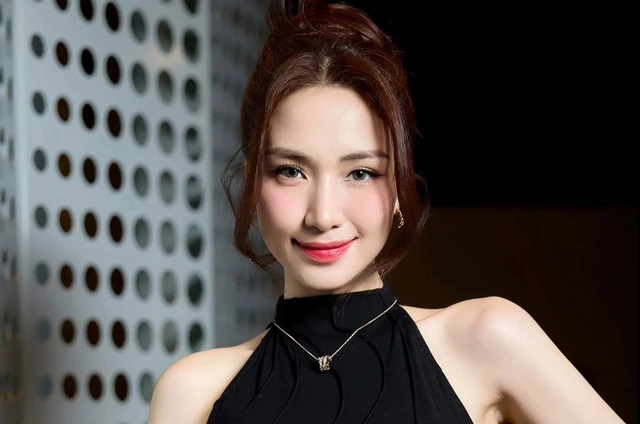 Chuyện học hành trái ngược của chị em nhà Hoà Minzy qua lời kể 