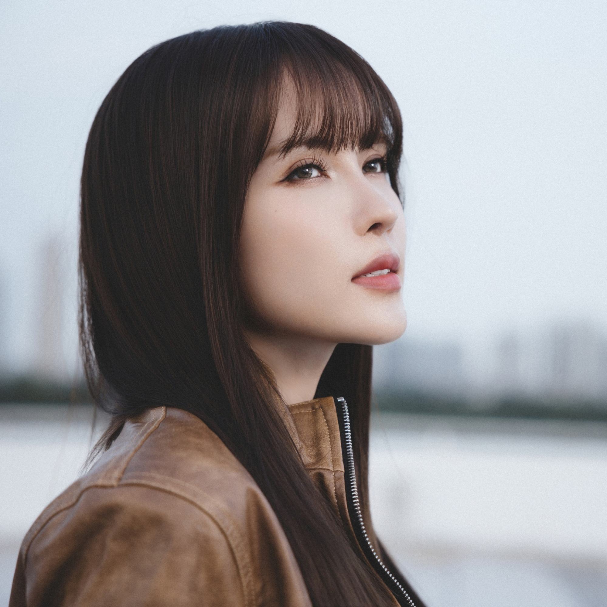 Thiều Bảo Trâm bên trai lạ, bị chê “lụy tình”- Ảnh 4. Thiều Bảo Trâm bên trai lạ, bị chê “lụy tình”- Ảnh 4.