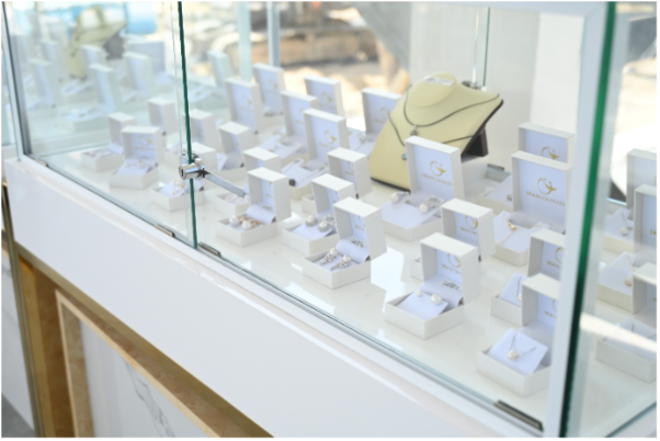 Hoàng Gia Pearl ra mắt trải nghiệm độc bản tại Nha Trang: Tự tay lặn biển, tìm ngọc, chế tác trang sức- Ảnh 4.