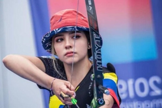 Cuộc sống bất ngờ của nữ VĐV từng gây sốt vì quá xinh: Làm đám cưới 2 lần trong 3 năm, muốn nhưng không thể giải nghệ- Ảnh 1.