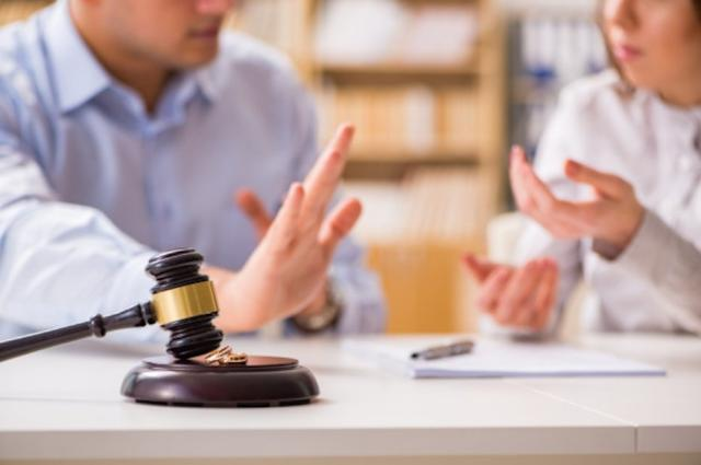 Vừa ly hôn, người phụ nữ bất ngờ bị đòi nợ gần 3 tỷ đồng: Tòa tuyên bố "bẫy của chồng cũ, chị được miễn khoản nợ này"- Ảnh 2.