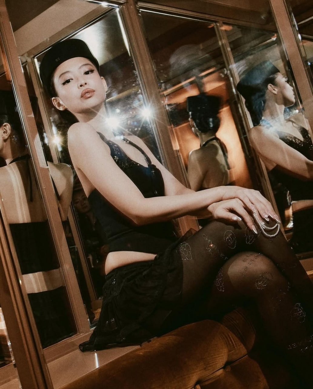 Jennie đẹp như minh tinh điện ảnh trong loạt khung hình full HD, Met Gala “lộc” quá rồi!- Ảnh 21.