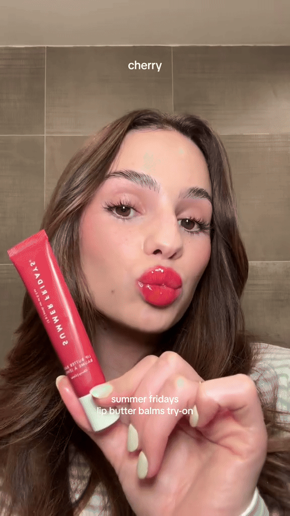 Thỏi son cứ 1 phút là có người mua, Vogue khen nức lời, gái xinh toàn cầu mê tít- Ảnh 3.