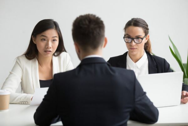Nhà tuyển dụng hỏi "Nếu có chỗ khác lương cao hơn, bạn có chọn chúng tôi không?": Người EQ cao không trả lời "có" hoặc "không" mà ghi điểm nhờ câu nói khôn khéo này- Ảnh 1.