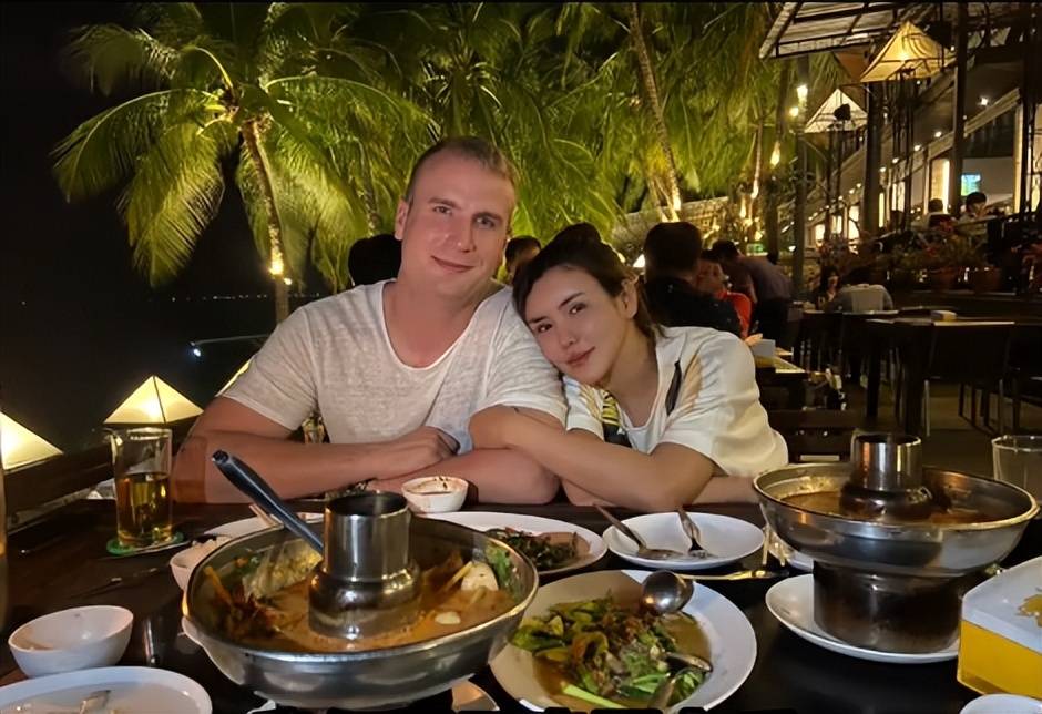 Mang thai 2 tháng thì chồng sắp cưới mất, cô gái 1 mình sinh con và hành động bất ngờ của bố mẹ chồng- Ảnh 1.
