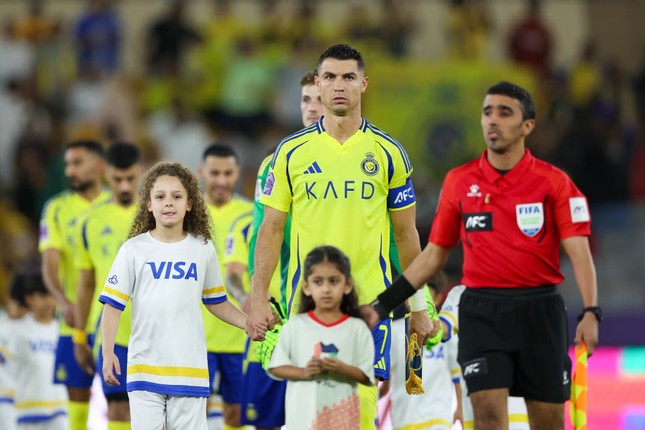 Kante ghi bàn giúp đội nhà thắng ngược không tưởng trước CLB của Ronaldo- Ảnh 2.