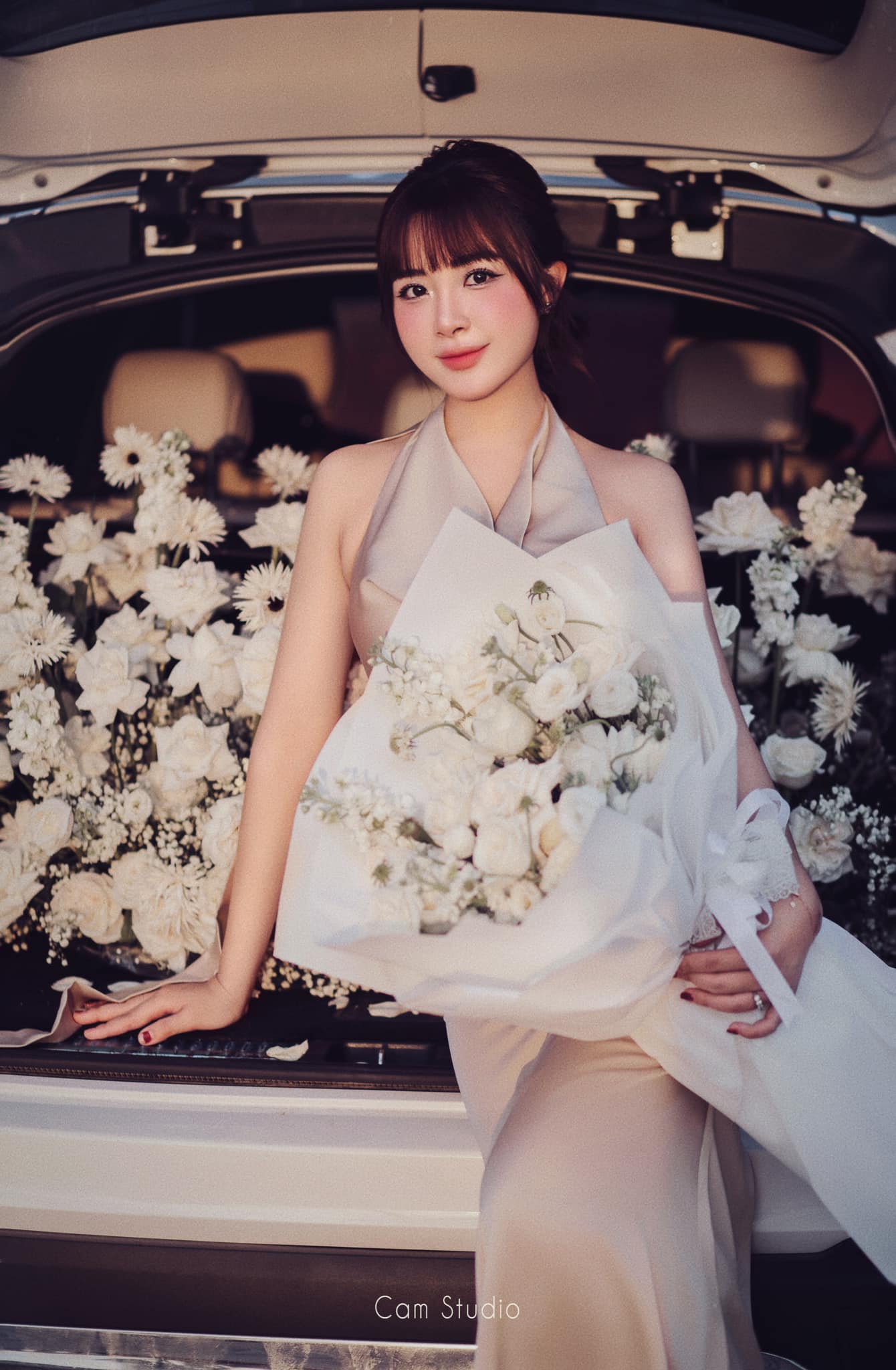Phan Văn Đức và vợ là cô chủ khách sạn ở nhà lầu mặt phố, lái xe sang, ngày lễ “ting ting” 2 tỷ đồng- Ảnh 3.