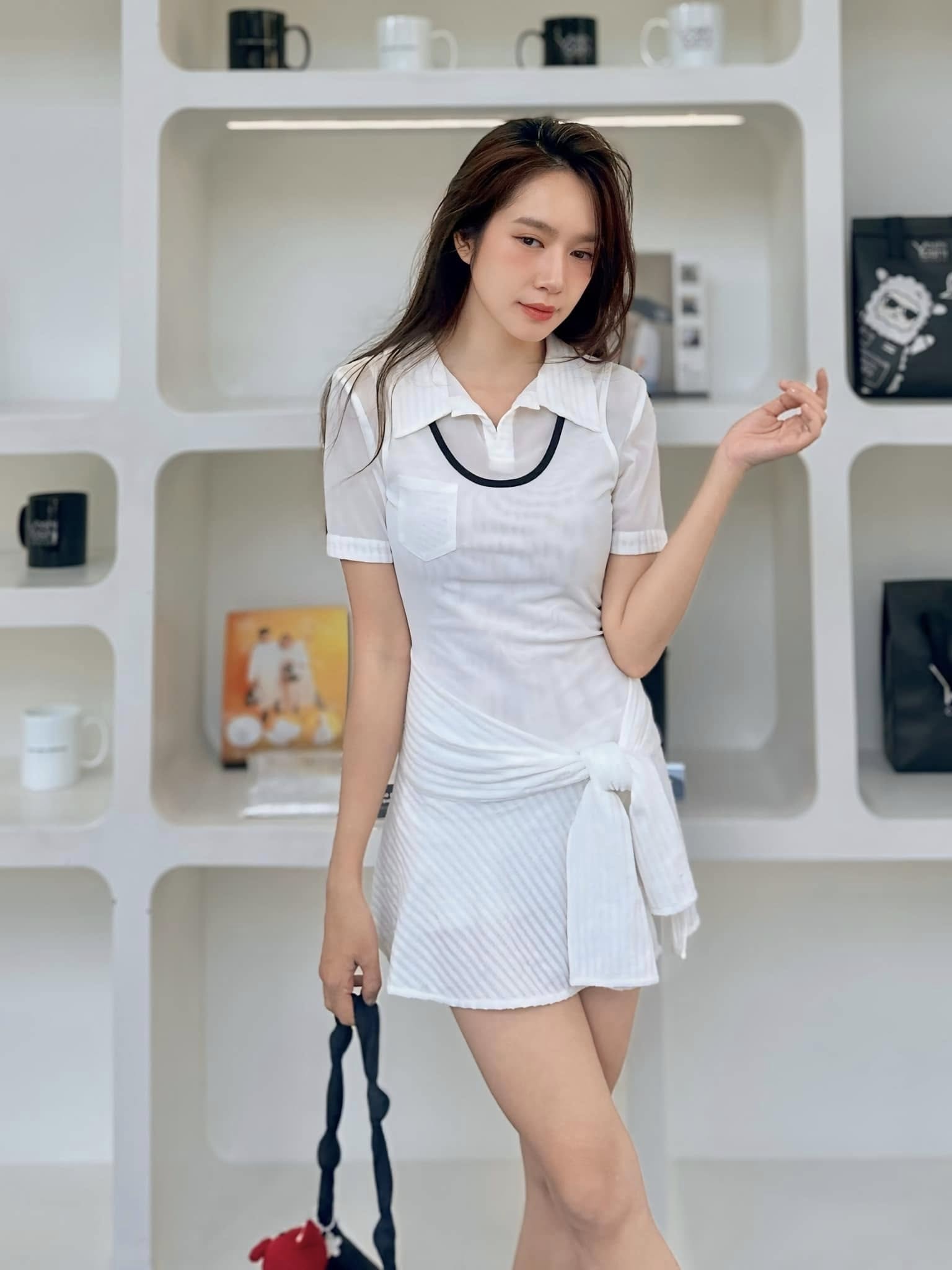 Trẻ lâu như Minh Hà - vợ Lý Hải: Đánh bay hình ảnh "mẹ 4 con" bằng chiếc váy giá chưa tới 2 triệu- Ảnh 3.
