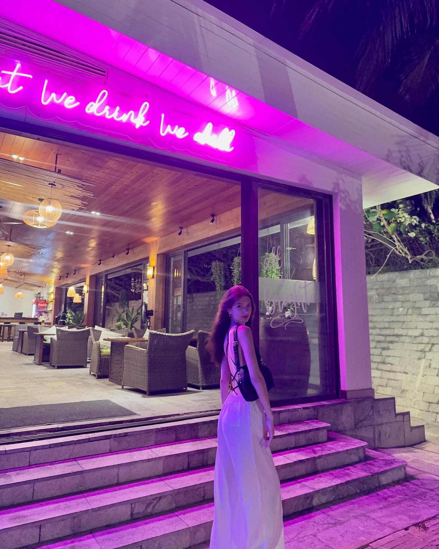 Em gái Tây của Đặng Văn Lâm bùng nổ visual tuổi 18, khí chất mỹ nữ sang chảnh, chân dài nuột nà đẹp hút hồn- Ảnh 2.