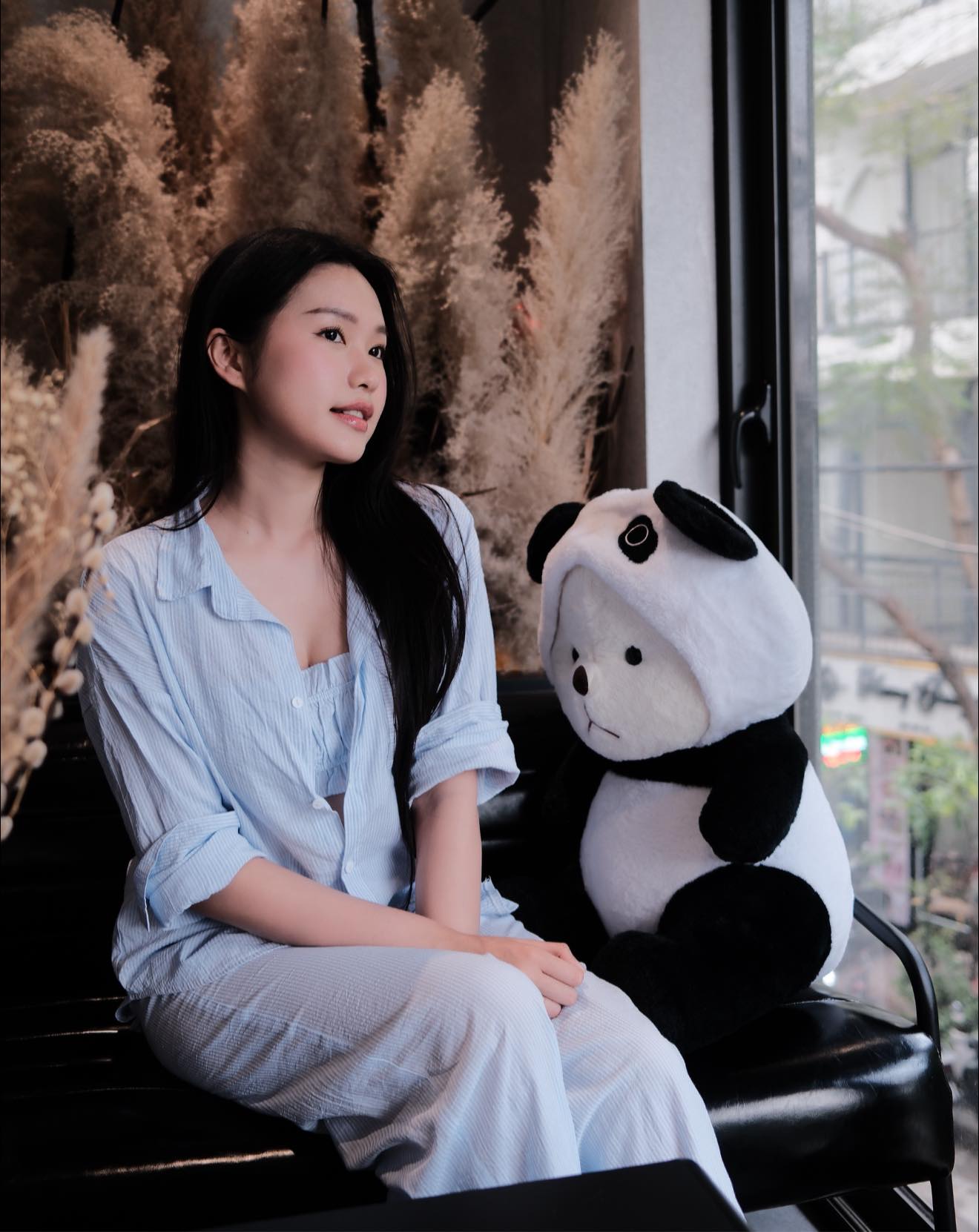 Bữa tiệc visual: Doãn Hải My khí chất 
