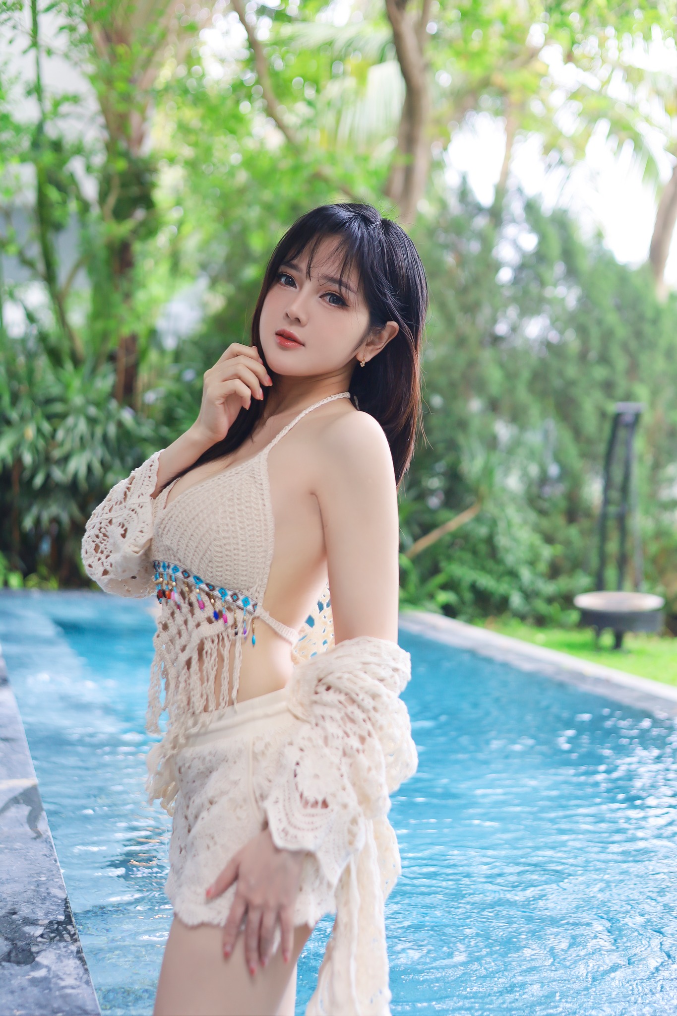Hậu tái xuất, nữ thần streamer đời đầu bất ngờ tung ảnh khoe vóc dáng nuột nà, tâm hồn 