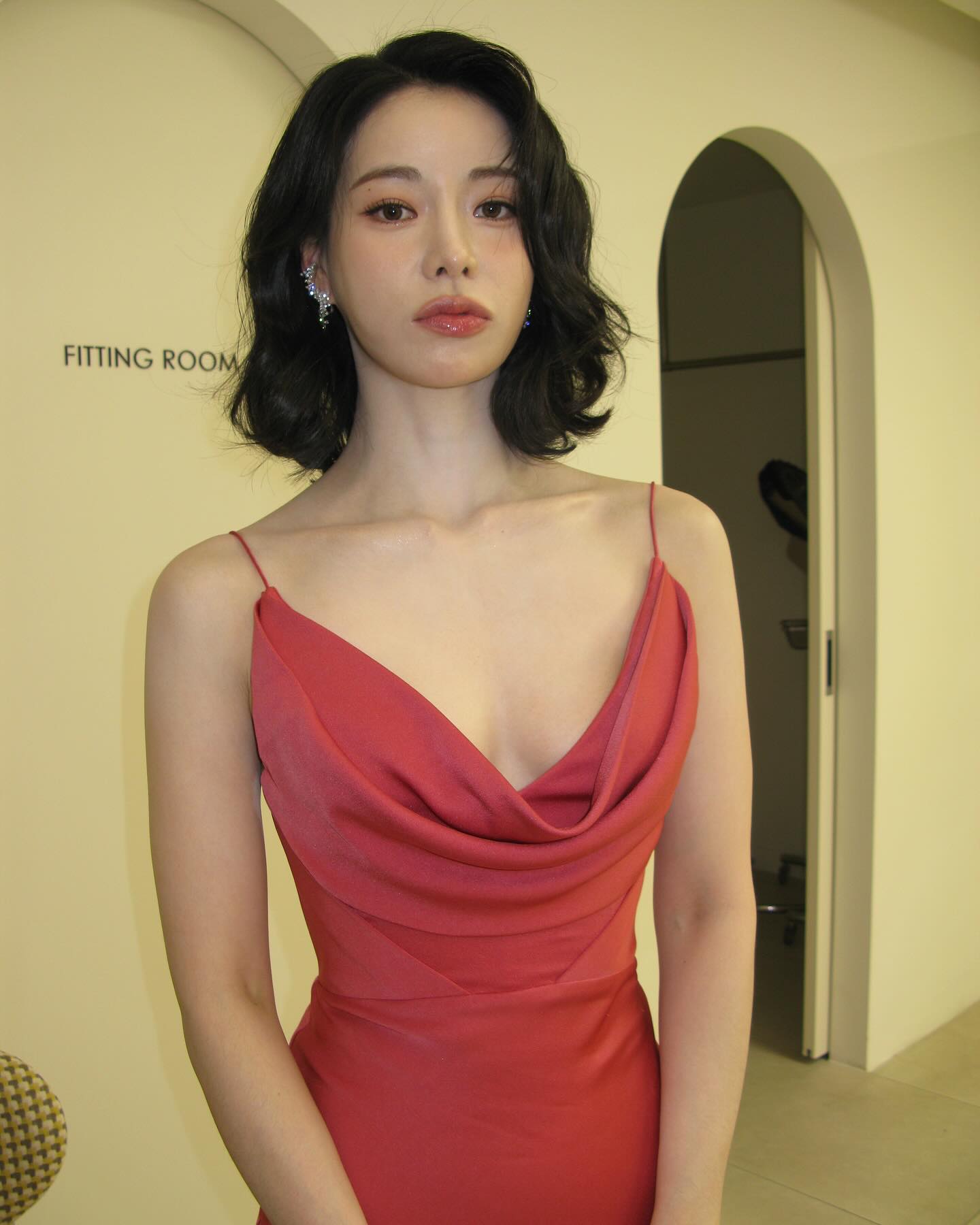 "Kẻ thù" của Song Hye Kyo mới cắt tóc ngắn quá đỗi xinh đẹp, đây chính là kiểu tóc sang và "hack" tuổi đỉnh cho phụ nữ U40- Ảnh 6.