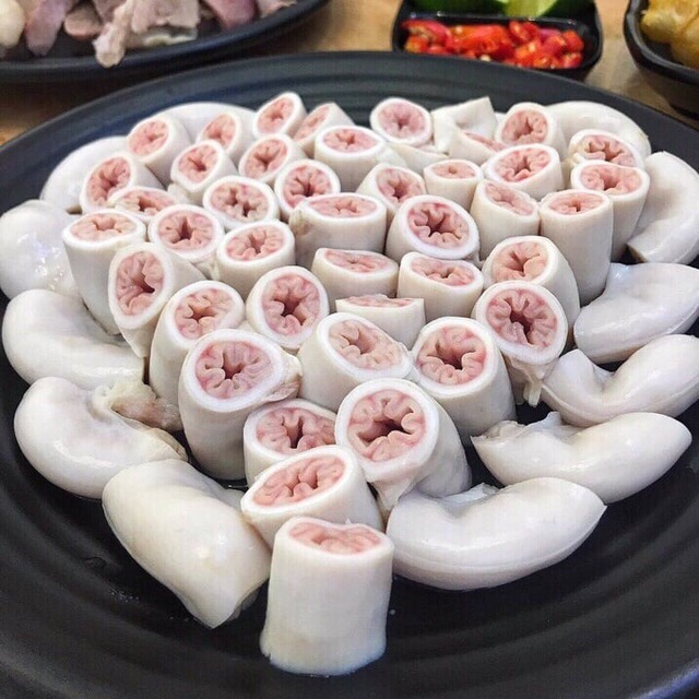 Dân sành ăn tiết lộ loạt quán lòng ngon không phải ai cũng biết ở Hà Nội, bất ngờ với nơi bán 500k/đĩa mà khách vẫn nườm nượp- Ảnh 3.