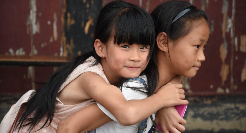 5 khoảnh khắc trẻ cảm nhận r&otilde; t&igrave;nh y&ecirc;u v&ocirc; điều kiện từ cha mẹ: Chỉ l&agrave;m được 3 điều, bạn đ&atilde; qu&aacute; th&agrave;nh c&ocirc;ng- Ảnh 1.