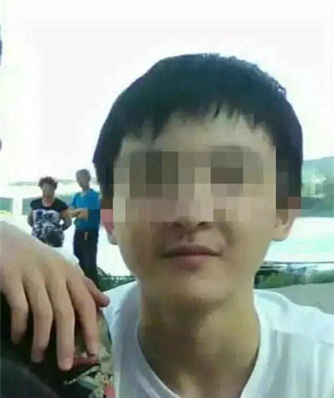 "Đừng mang em về nhà, em quá uất ức rồi": Di thư một nam sinh để lại sau kỳ thi ĐH hé lộ bi kịch gia đình- Ảnh 1.