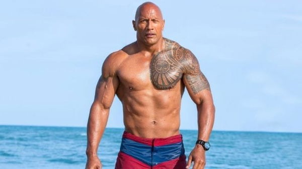 Vì sao The Rock không bao giờ sở hữu cơ bụng 6 múi dù có tập luyện chăm chỉ cả đời?- Ảnh 1.