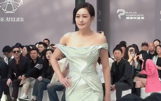 Biểu tượng sexy nhất showbiz ăn trọn cú lừa nghìn tỷ từ gã trai tồi, cuộc sống thế nào hậu tán gia bại sản?- Ảnh 9.