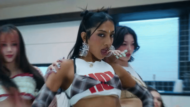 Nữ idol được gọi là vũ thần thế hệ mới: Nhảy slay đến mức làm netizen quên việc nhạc dở- Ảnh 5.