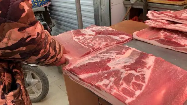 Ra chợ gặp 5 loại thịt lợn, tươi ngon, rẻ mấy cũng đừng mua- Ảnh 3.