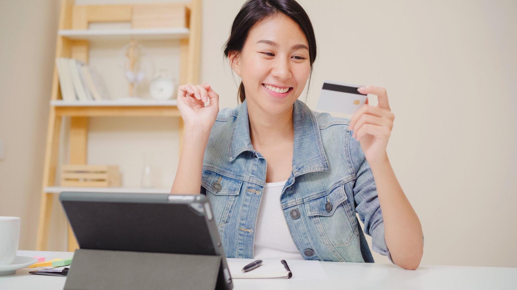 Tôi chọn thẻ tín dụng để “sống chất” mỗi ngày!- Ảnh 1.